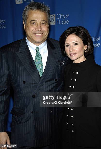 Jeffrey Schwartz of Dechert, LLP and Melissa Cohn, owner and Chief Executive Officer, the Manhattan Mortgagage Company, recipient of the 2007 Spirit...