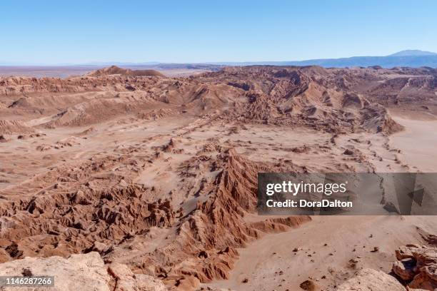 valle de la luna-atacama desert, calama, chile - atacama stock-fotos und bilder