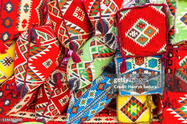Qatari Rugs Pattern 3,569 Qatar Arabic Pattern Stock Photos, High-Res Pictures, and Images ...