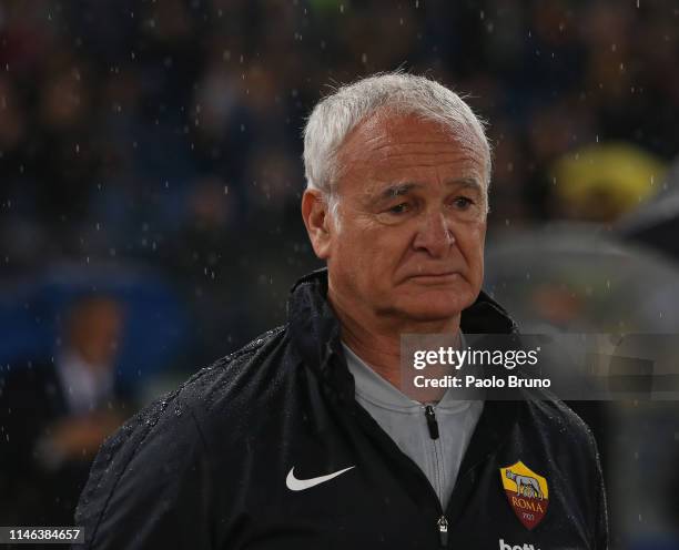 Roma head coach Claudio Ranieri looks on during the Serie A match between AS Roma and Parma Calcio at Stadio Olimpico on May 26, 2019 in Rome, Italy.