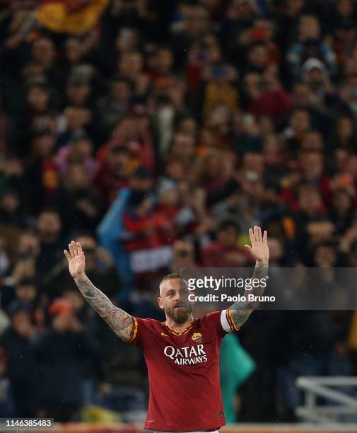 Daniele De Rossi of AS Roma greets the fans during his last match of the Serie A between AS Roma and Parma Calcio at Stadio Olimpico on May 26, 2019...