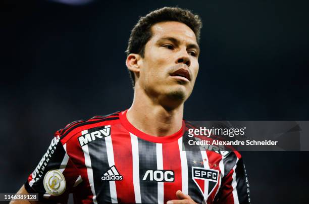 Hernanes of Sao Paulo looks on during the match against Corinthians for the Brasileirao Series A 2019 at Arena Corinthians Stadium on May 26, 2019 in...