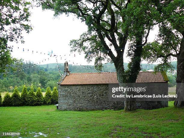 chapel of martori, valga - capilla fotografías e imágenes de stock