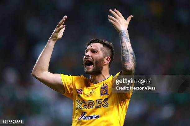 Andre Pierre Gignac of Tigres celebrates winning the championship after the final second leg match between Leon and Tigres UANL as part of the Torneo...