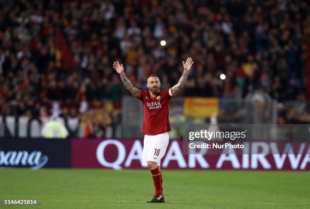 Daniele De Rossi of Roma greeting the supporters during the Italian Serie A football match AS Roma v Parma at the Olimpico Stadium in Rome, Italy on...