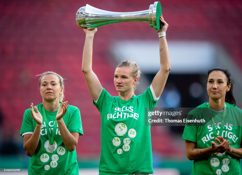 VfL Wolfsburg Women's v SC Freiburg Women's - Women's DFB Cup Final