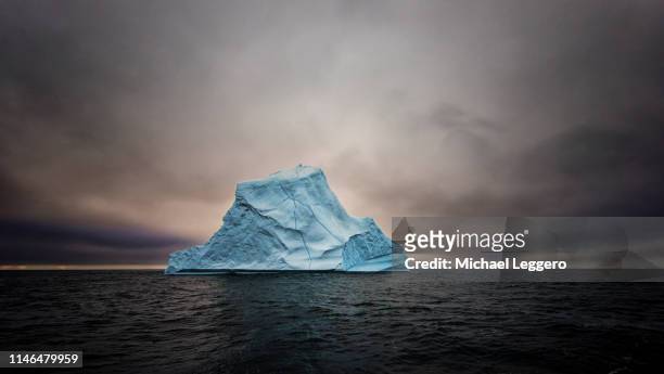 greenland - ice berg stock pictures, royalty-free photos & images