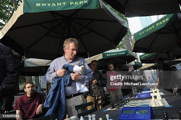 The Hbo Bryant Park Chess Challenge Photos and Premium High Res ...