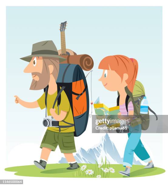 ehepaar planung der route und blick auf die karte - hike mountain stock-grafiken, -clipart, -cartoons und -symbole