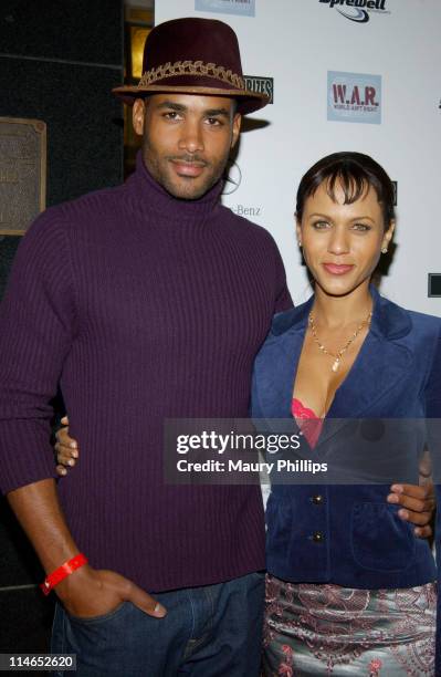 Boris Kodjoe and Nicole Parker during CMX Sports & Entertainment and War Productions Present "Hoops Meet Hollywood" All-Star Party - Arrivals at...