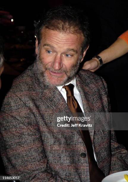 Robin Williams during Ambassadors For Humanity Honoring President William Jefferson Clinton To Benefit The Shoah Foundation at Universal City in Los...