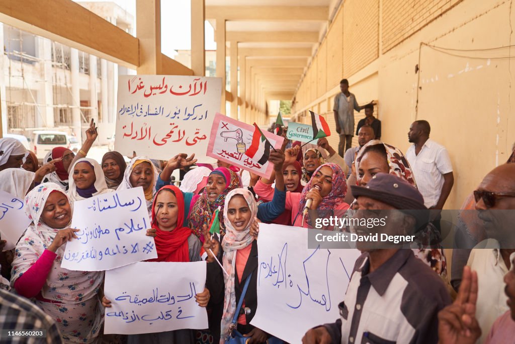 Khartoum Protests Continue As Military Delays Ceding Power