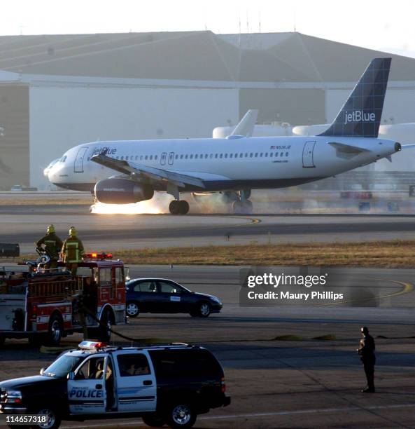 JetBlue Flight 292 makes an emergency landing at LAX International Airport in Los Angeles, California on September 21, 2005 after discovering its...