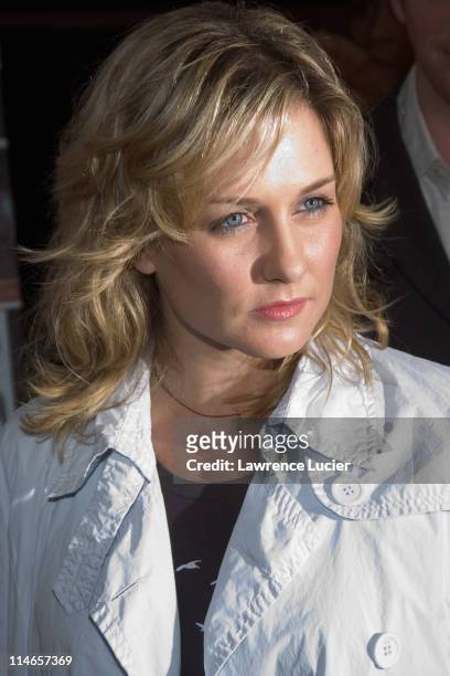 Amy Carlson during Paramount Pictures' "Elizabethtown" New York City Premiere - Arrivals at Loews Lincoln Square in New York City, New York, United...