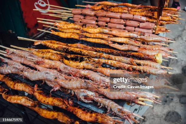 shrimp on the grill - mexican street market stock pictures, royalty-free photos & images