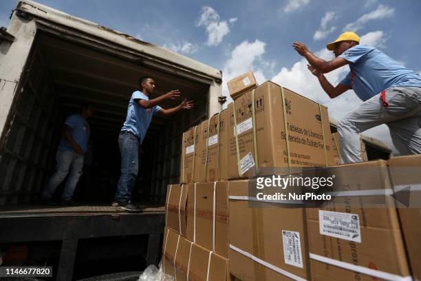The fourth delivery of Humanitarian Technical Assistance arrives in Caracas, Venezuela, on May 27, 2019 with 269 tons of medicines and surgical...