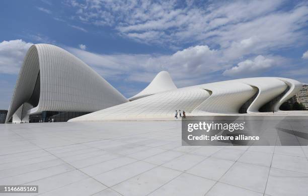 May 2019, Azerbaijan, Baku: Soccer: Europa League, before the final FC Chelsea - FC Arsenal. View of the Haydar Aliyev Center of the Azerbaijani...