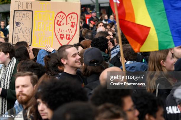 - Manifestation contre la percée de l'extrême-droite organisée par la Coalition contre l'extrême droite et le fascisme - Betoging tegen de opkomst...