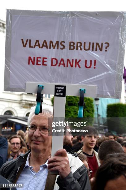 - Manifestation contre la percée de l'extrême-droite organisée par la Coalition contre l'extrême droite et le fascisme - Betoging tegen de opkomst...