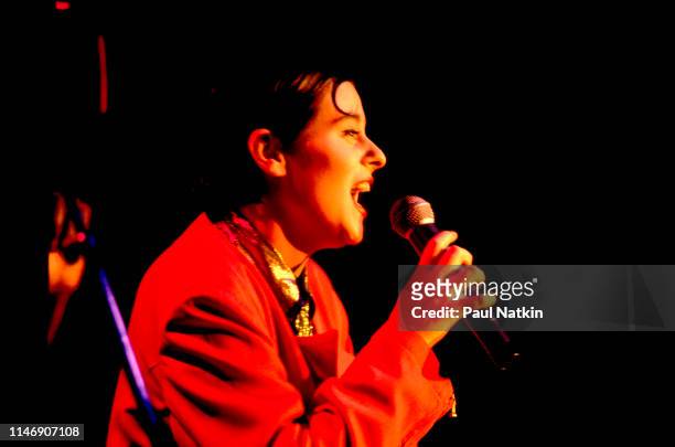 Singer Lisa Stansfield performing on stage at the Park West in Chicago, Illinois, April 21, 1990.