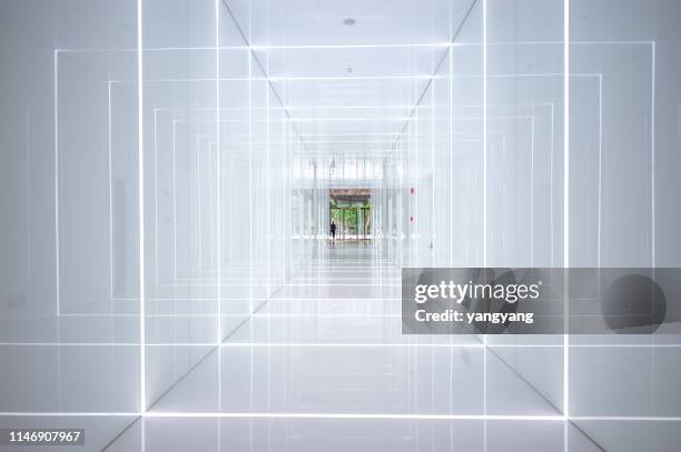 white tunnel in an indoor empty architectural space - white doorway stock pictures, royalty-free photos & images