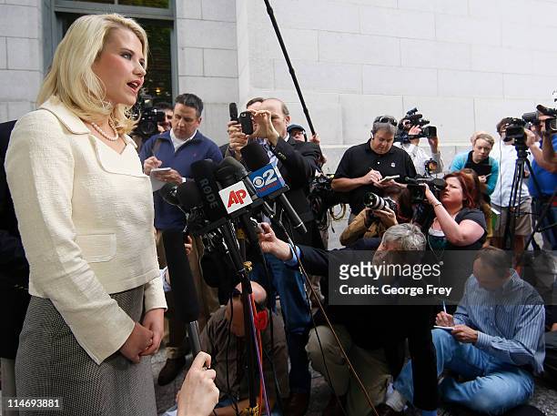 Elizabeth Smart talks to the press outside of federal court after the sentencing of Elizabeths kidnapper Brian David Mitchell May 25, 2011 in Salt...