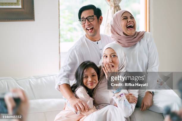 哈裡·拉亞與家人慶祝活動 - malaysian culture 個照片及圖片檔