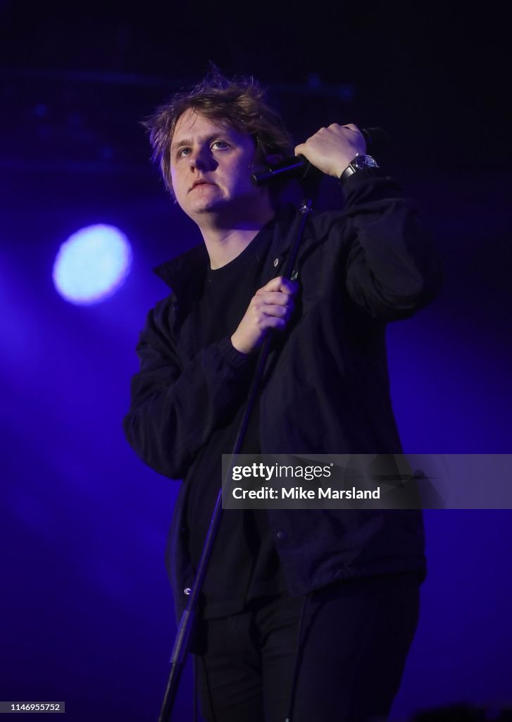 Free Radio Hits Live - Show
