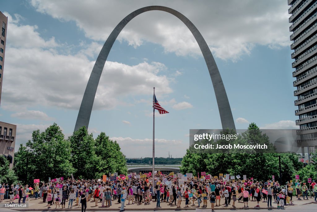 Planned Parenthood Holds Rally To Protest Closure Of Last Abortion Clinic In Missouri