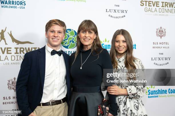 The Irwin Family Robert Irwin, Terri Irwin and Bindi Irwin attend Steve Irwin Gala Dinner at SLS Hotel on May 04, 2019 in Beverly Hills, California.