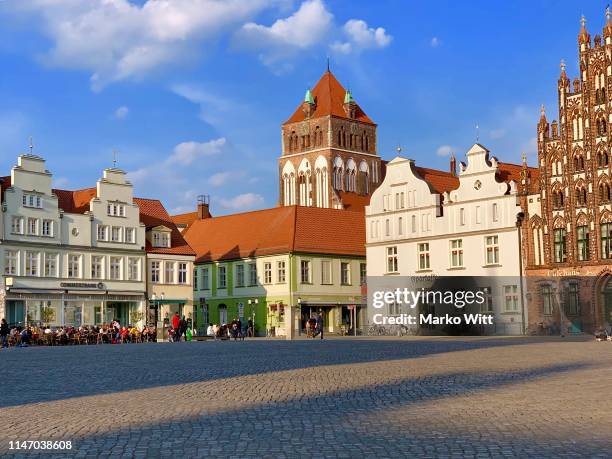 greifswald: long tradition, short ways. - greifswald stock-fotos und bilder
