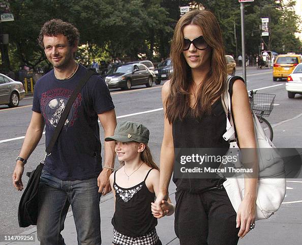 Kate Beckinsale Sighting New York City - June 20, 2006 Kate Beckinsale Sighting New York City - June 20, 2006