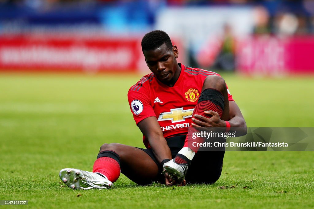 Huddersfield Town v Manchester United - Premier League