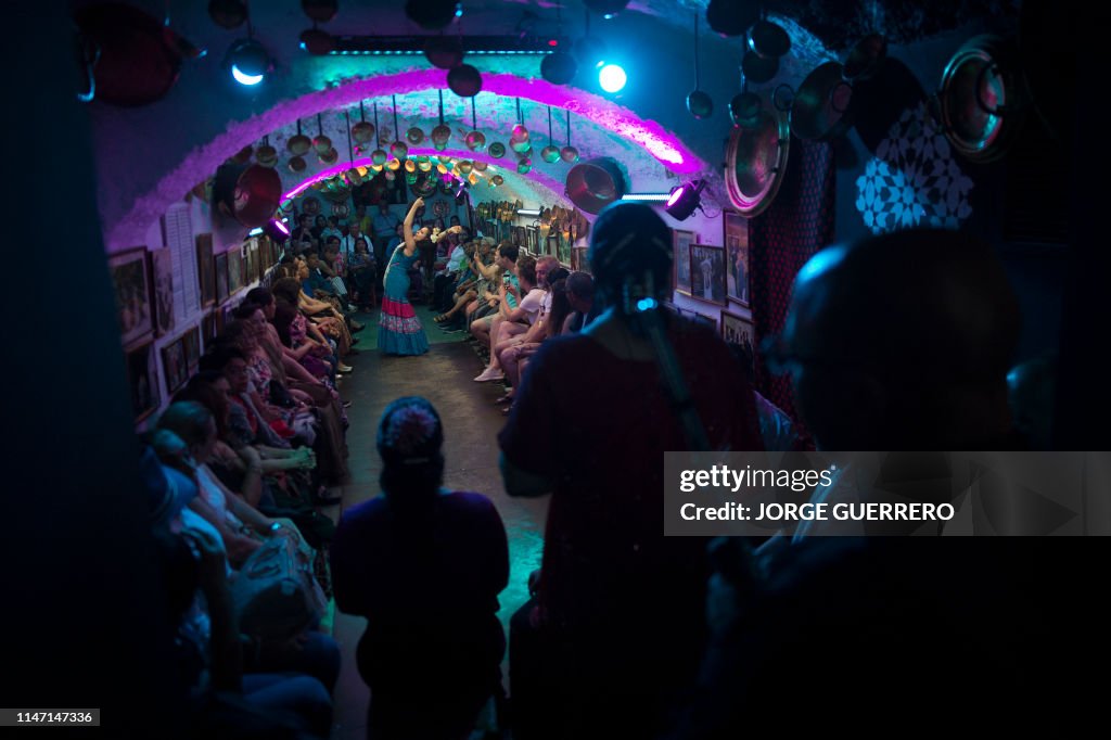 TOPSHOT-SPAIN-MUSIC-FLAMENCO-ZAMBRA