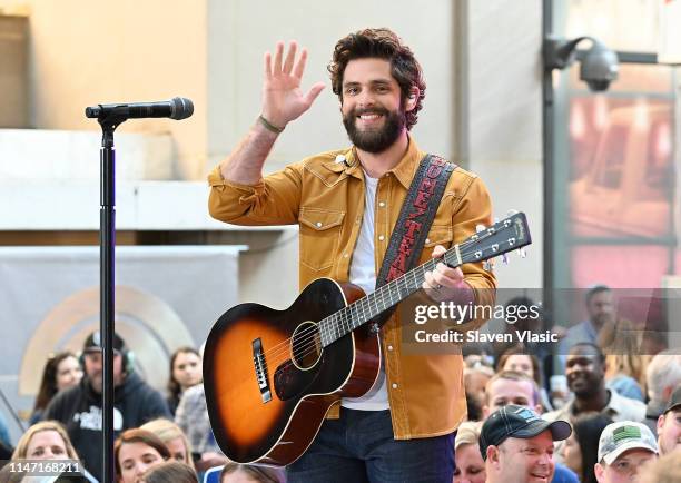9,457 Thomas Rhett Photos & High Res Pictures - Getty Images