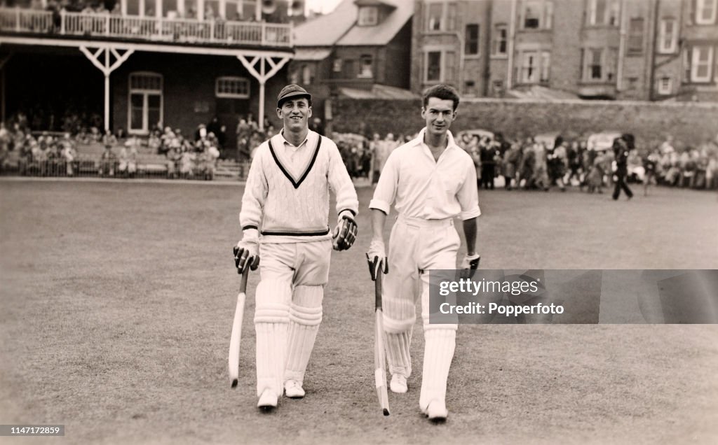 Len Hutton With Reg Simpson At Scarborough