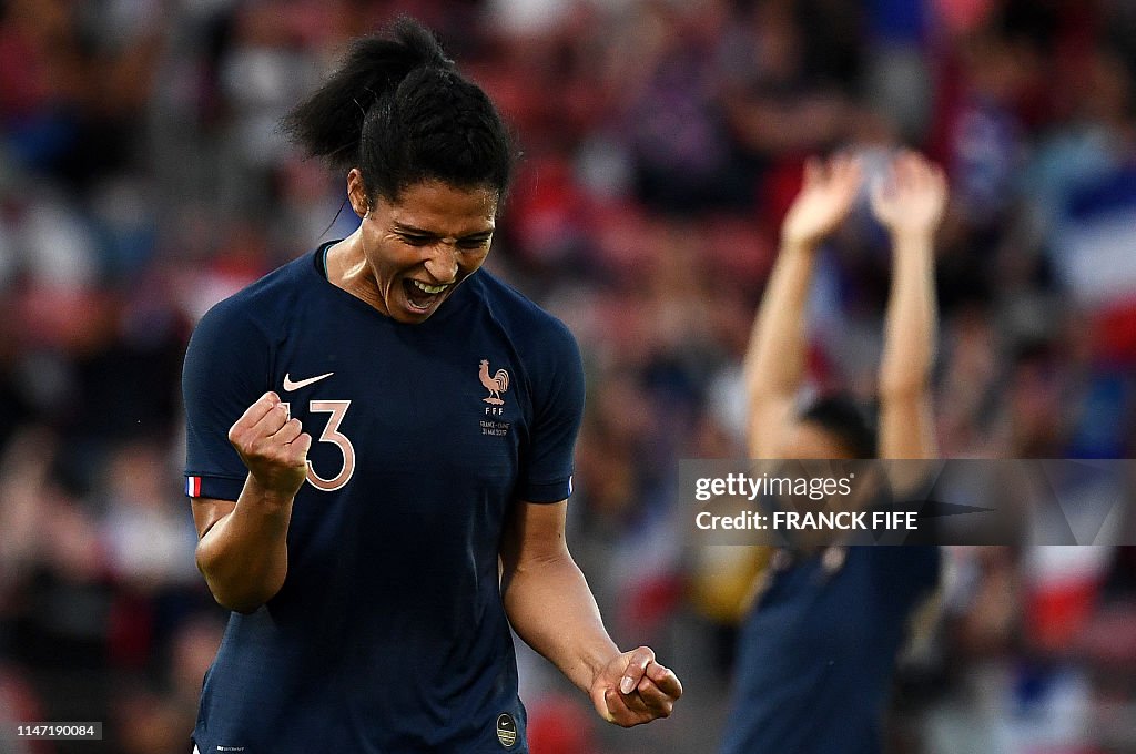 FBL-WOMEN-WC-2019-FRA-CHN