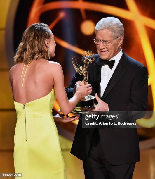 Hayley Erin accepts the Daytime Emmy Award for Outstanding Younger Actress in a Drama Series from Alex Trebek onstage during the 46th annual Daytime...