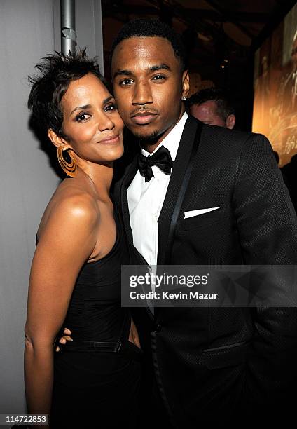 Halle Berry and Trey Songz backstage at the 2011 FiFi Awards at The Tent at Lincoln Center on May 25, 2011 in New York City.