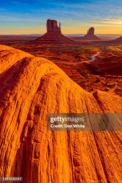 亞利桑那州的紀念碑谷 - monument valley tribal park 個照片及圖片檔