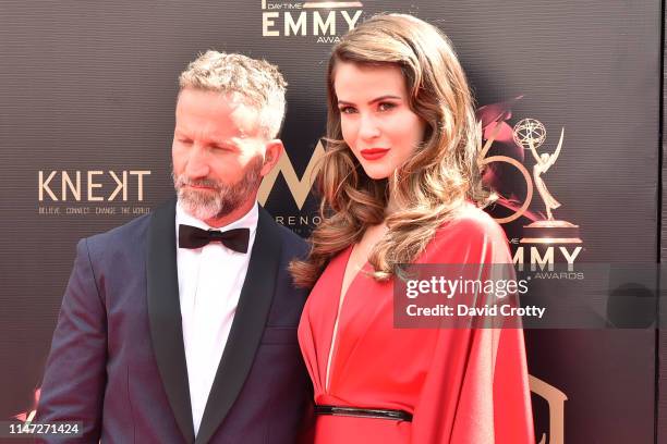 Breckin Meyer and Linsey Godfrey attend the 46th annual Daytime Emmy Awards at Pasadena Civic Center on May 05, 2019 in Pasadena, California.