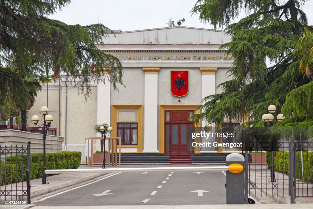 Albaniens Parlament in Tirana