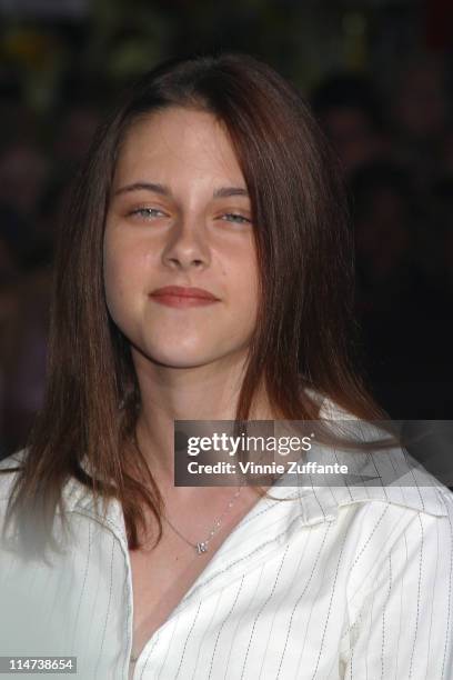 Kristen Stewart attending the premiere of Cold Creek Manor at the El Capitan Theatre in Hollywood, CA 09/17/03