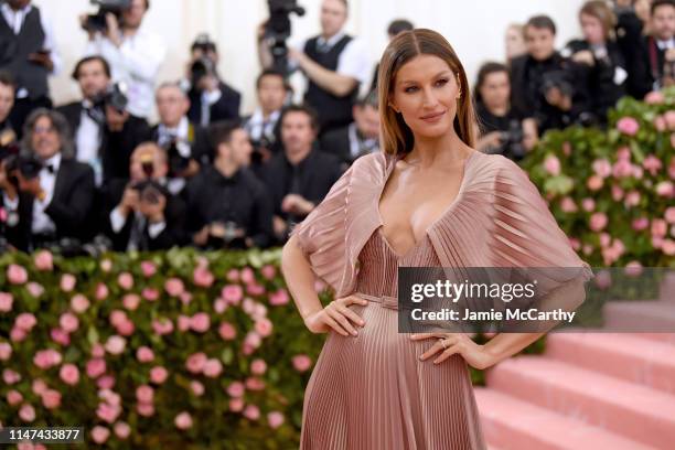 Gisele Bündchen attends The 2019 Met Gala Celebrating Camp: Notes on Fashion at Metropolitan Museum of Art on May 06, 2019 in New York City.