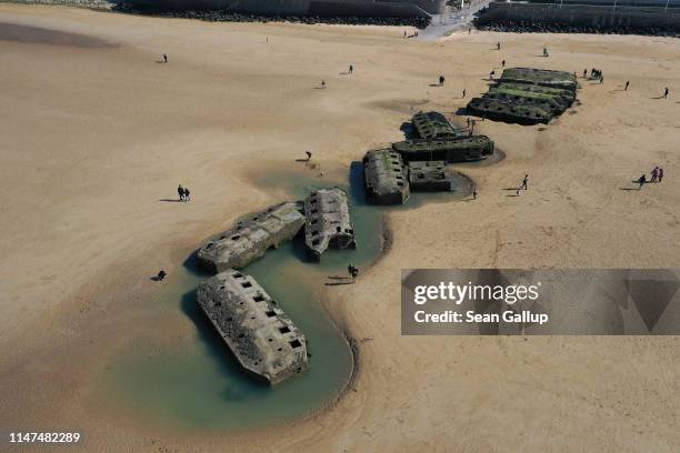 382 Mulberry Harbor Stock Photos High Res Pictures And Images Getty 382-mulberry-harbor-stock-photos-high-res-pictures-and-images-getty