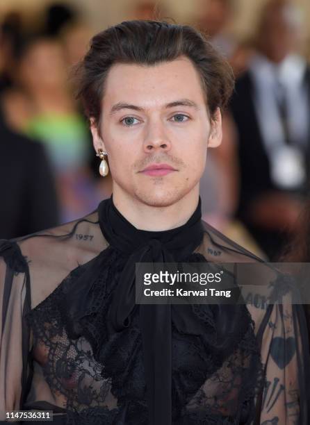 Harry Styles arrives for the 2019 Met Gala celebrating Camp: Notes on Fashion at The Metropolitan Museum of Art on May 06, 2019 in New York City.