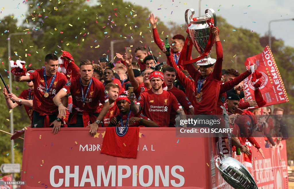 TOPSHOT-FBL-EUR-C1-ENG-LIVERPOOL-TROPHY-PARADE