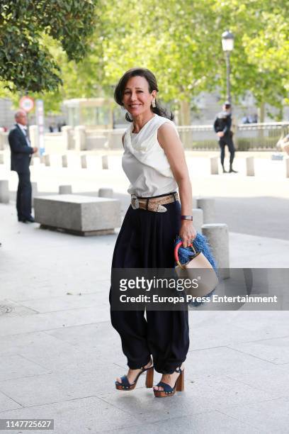 Queen Sofia attends a meeting at 'Escuela Superior De Musica Reina Sofia' on May 07, 2019 in Madrid, Spain.