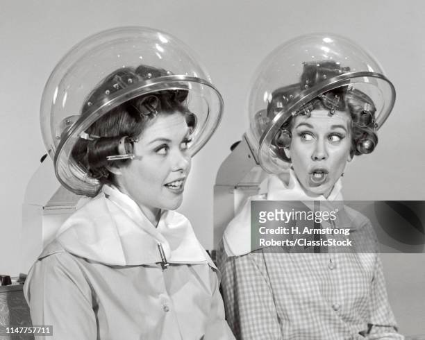246 Vintage Hair Dryer Photos and Premium High Res Pictures - Getty Images