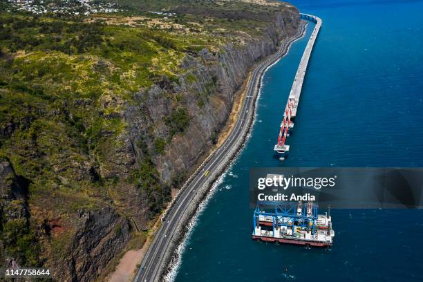 Reunion Bridge 319 La Possession On Reunion Island Stock Photos, High-Res Pictures ...